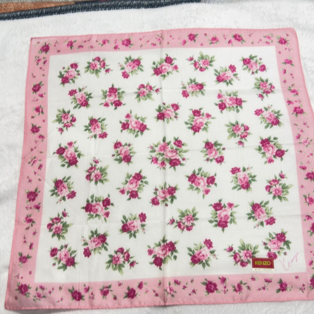 Kenzo Pink and Green Floral Scarf/Handkerchief Cotton 17.5/17.5 - Picture 9 of 9